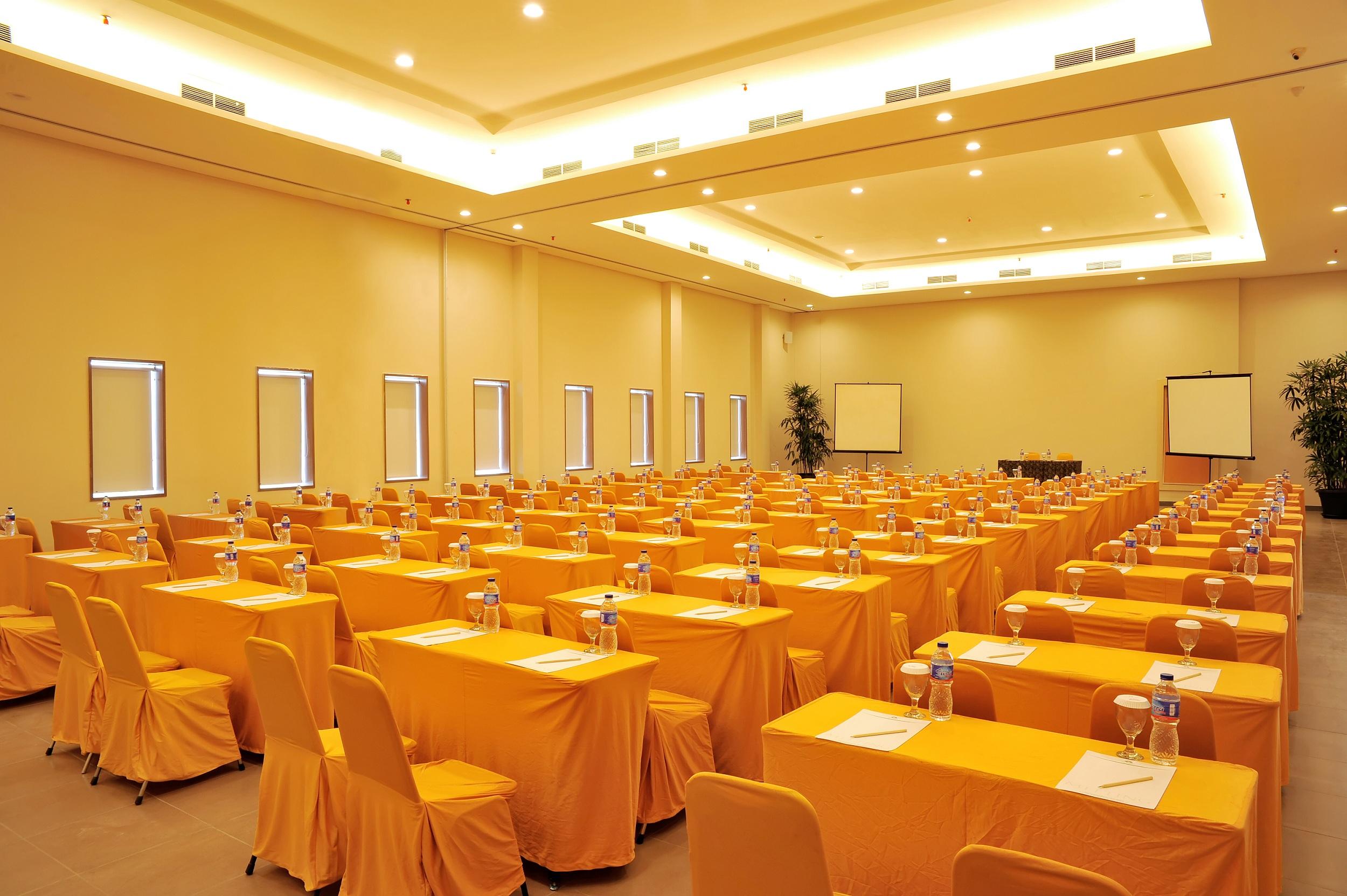 Mutiara Hotel And Convention Bandung Bagian luar foto